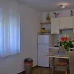 Apartment Meli *