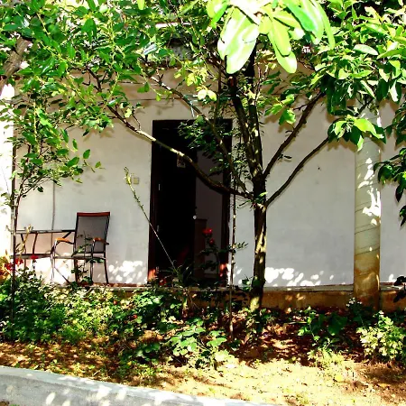 Meli Apartment *